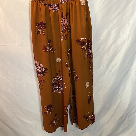 Xhilaration Sleeveless Wide Leg Jumpsuit M - Picture 3 of 7